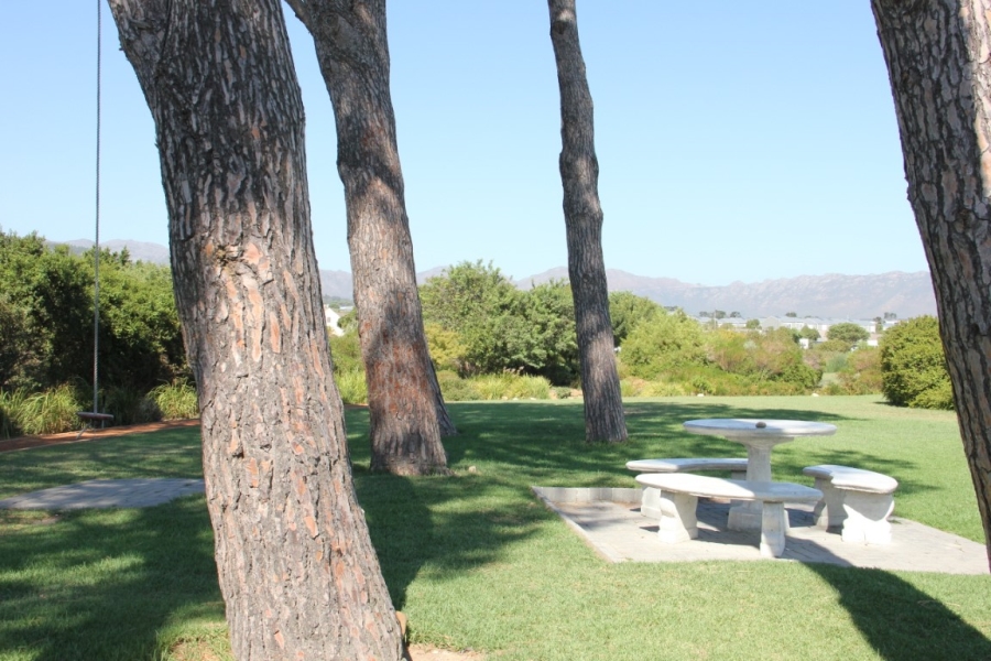 4 Bedroom Property for Sale in Somerset Country Estate Western Cape